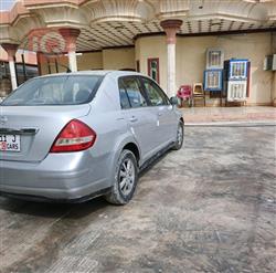 نيسان فيرسا